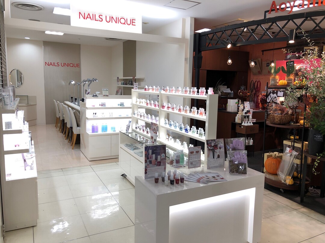 NAILS UNIQUE 池袋東武店